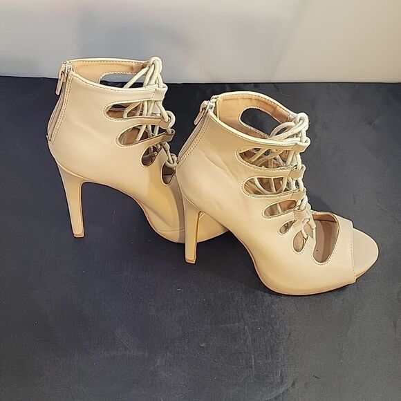 BRAND NEW GLAZE CHIC LACE UP CAGED ALMOND TOE STILETTOS BOOTIES - Picture 6 of 13